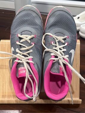 Nike shoes, 10